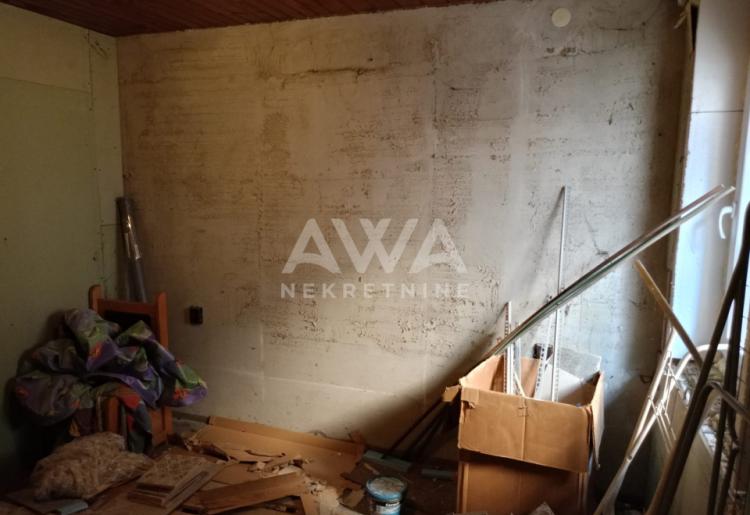 Apatin, Dvojna kuća 72 m2 plac 416 m2