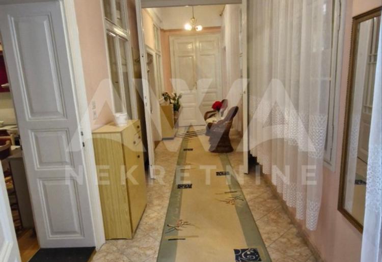 Centar, Sombor, stan od 232m2