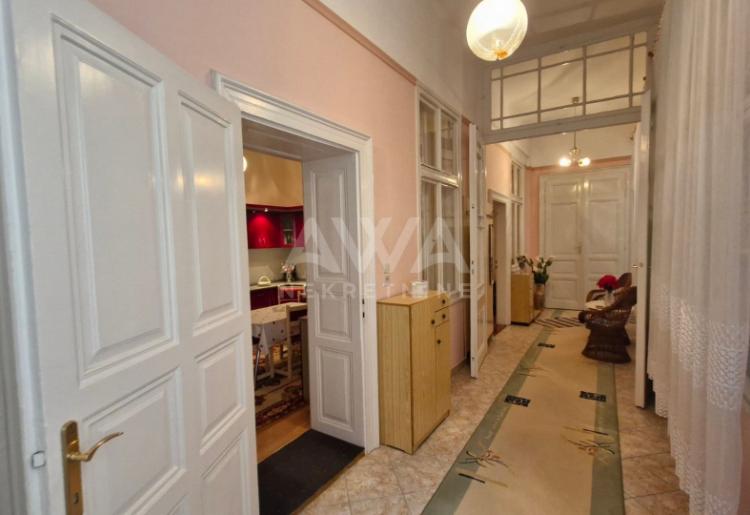 Centar, Sombor, stan od 232m2