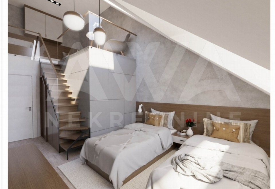 Centar, poslovni prostor 583m2 plus potkrovlje