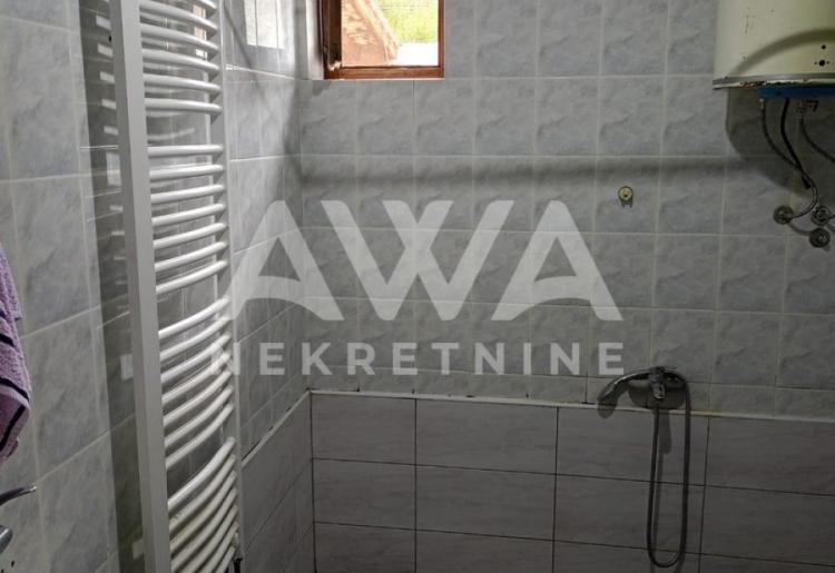 Apatin. Prizemna 125m2 kuća na placu od 3.7ar