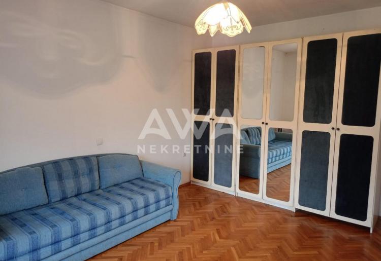 Apatin. Prizemna 125m2 kuća na placu od 3.7ar