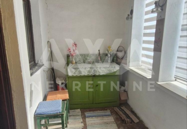 Stapar, Kuća sa započetom renovacijom, 125m2