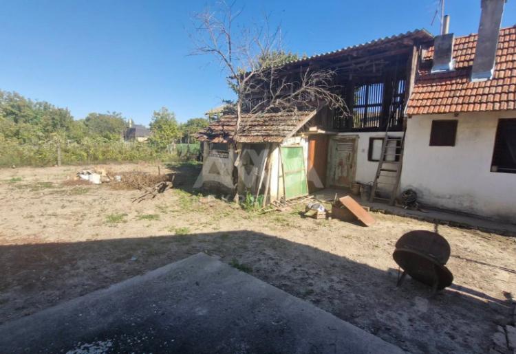 Stapar, Kuća sa započetom renovacijom, 125m2