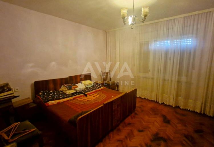 Crvenka, Kuća 120m2, Na placu od 859m2