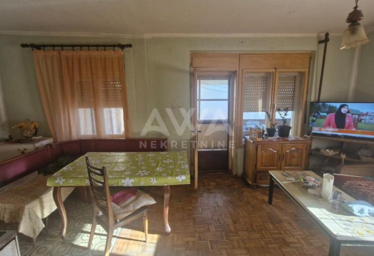 Bački Gračac, Kuća 100m2 na placu od 989m2