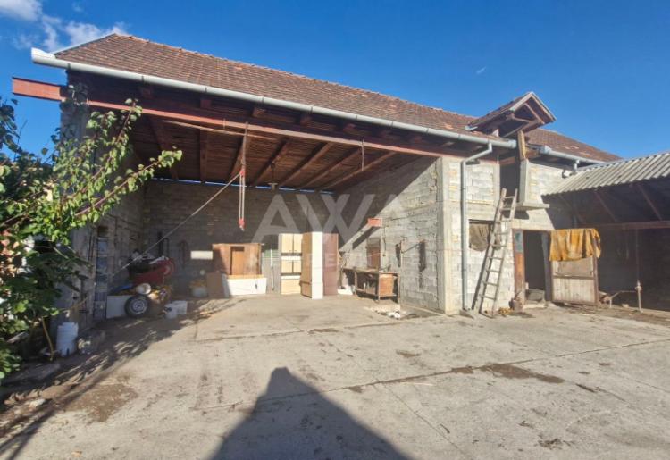 Bački Gračac, Kuća 100m2 na placu od 989m2