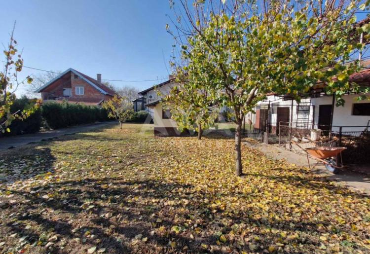 Porodična kuća na prodaju u Somboru – Josićko naselje, 118 m² u osnovi, veliki plac