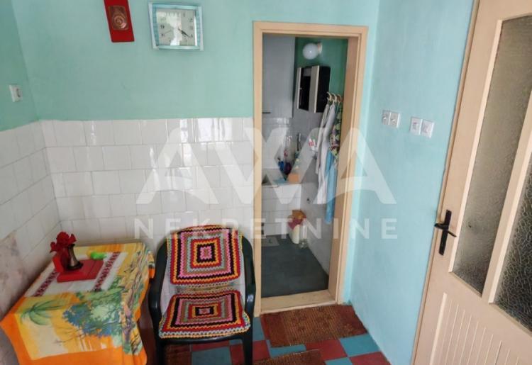 Kljajićevo. Dve kuće 210m2, plac 18ar