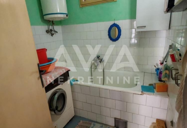 Kljajićevo. Dve kuće 210m2, plac 18ar