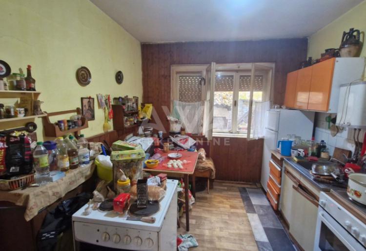 Odlična lokacija, 112m2 dvojna kuća