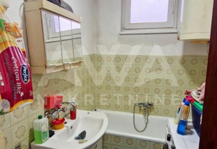 Sivac, Kuća sa velikim potencijalom, 584m2, Plac 2858m2