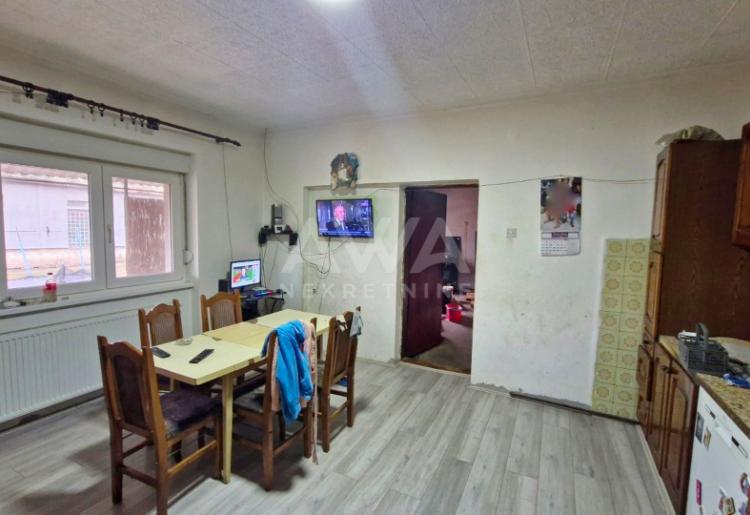 Sivac, Kuća sa velikim potencijalom, 584m2, Plac 2858m2