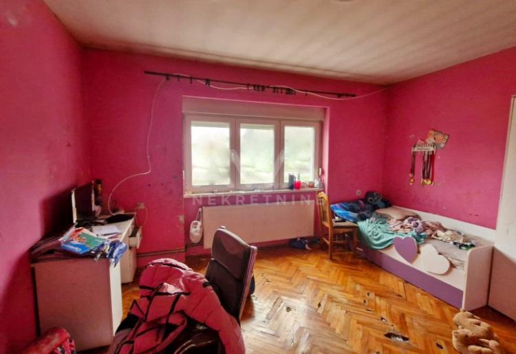 Sivac, Kuća sa velikim potencijalom, 584m2, Plac 2858m2