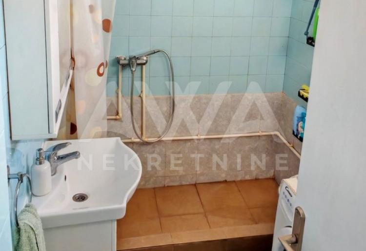 Sivac manja renovirana kuća 89m2