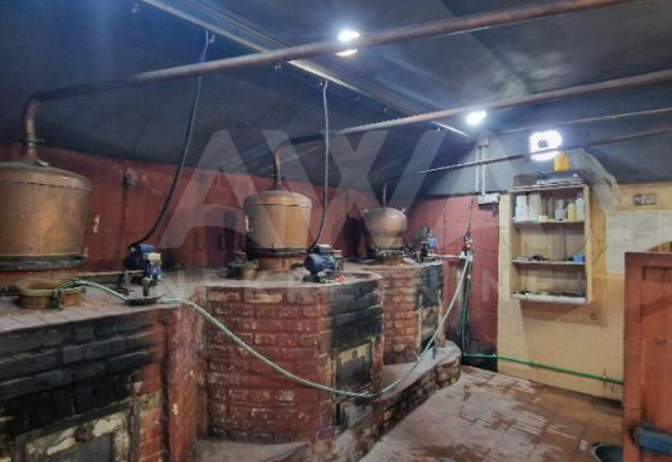 Novija vikendica na većem placu