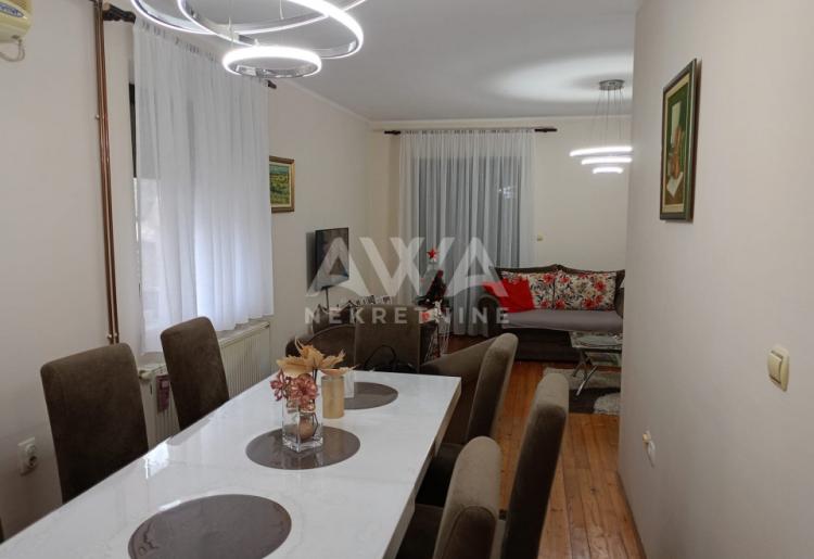 Apatin. Novija, nameštena, spratna kuća, 101m2