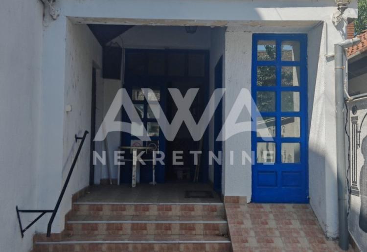 Centar Sombora. Stambeno – poslovna zgrada 263m2