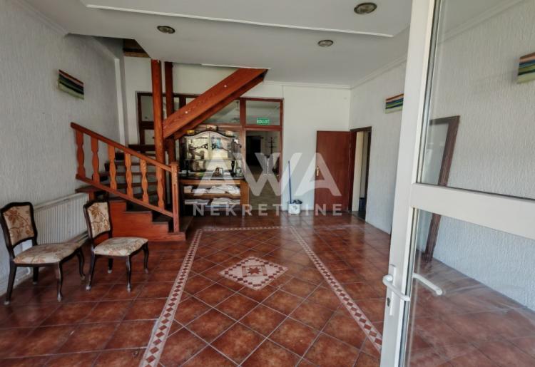 Centar Sombora. Stambeno – poslovna zgrada 263m2