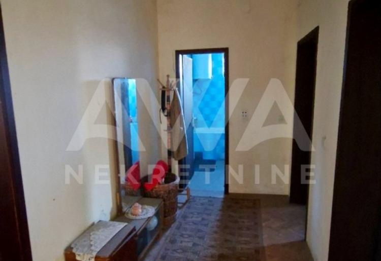 Čonoplja, Spratnica sa lokalom, 139m2 