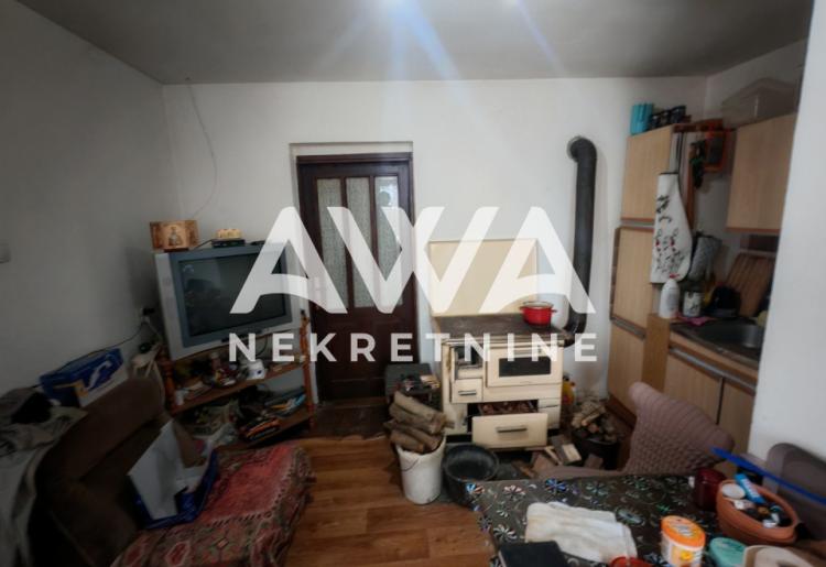 Na prodaju kuća u Svilojevu – veliko dvorište, mir i potencijal