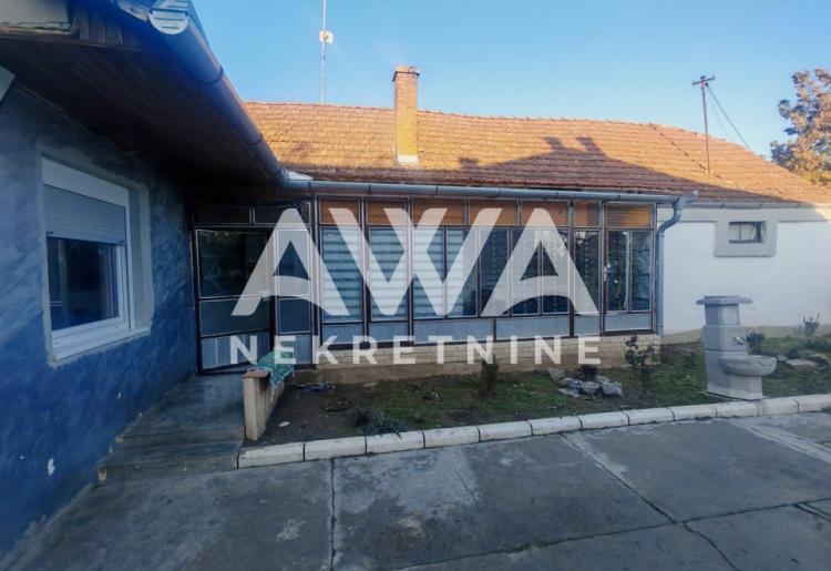Renovirana kuća na prodaju u Doroslovu – 160 m², plac 1.988 m² | mirno okruženje