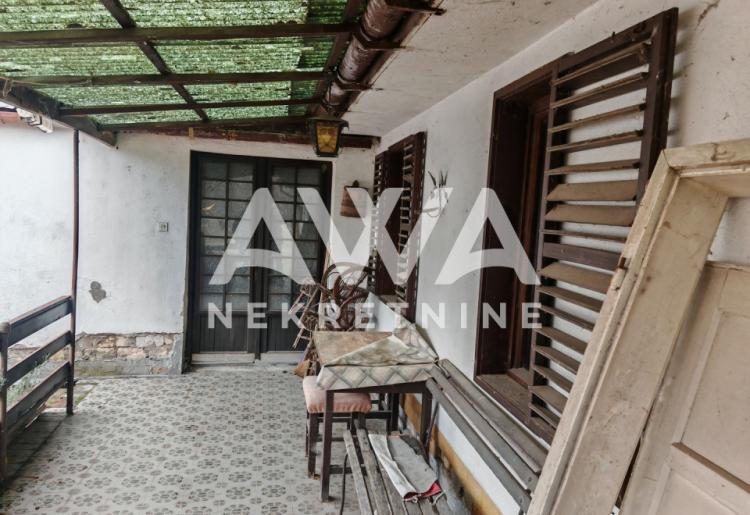 Kuća na prodaju u Somboru – Gornja Varoš, 143 m², plac 885 m² | započeto renoviranje