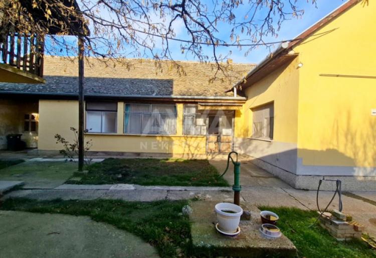 Prodaja kuće Crvenka – prizemna kuća 197m², plac 872m², opština Kula 