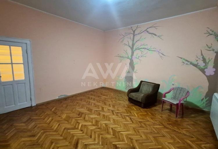 Prodaja kuće Crvenka – prizemna kuća 197m², plac 872m², opština Kula 