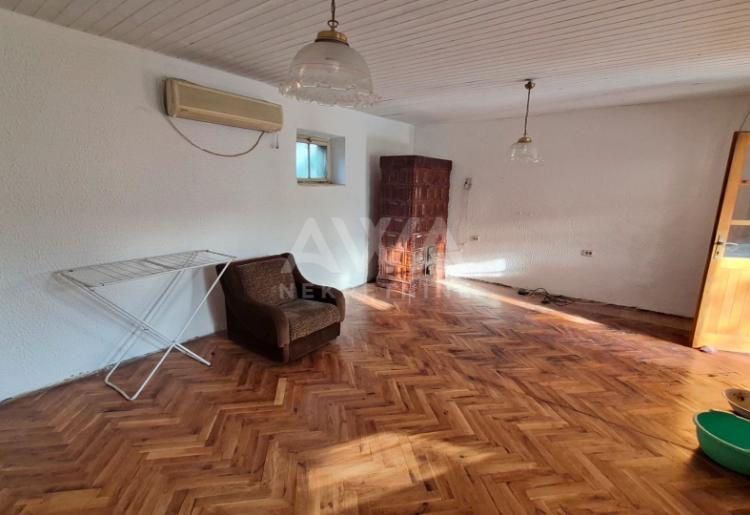 Prodaja kuće Crvenka – prizemna kuća 197m², plac 872m², opština Kula 