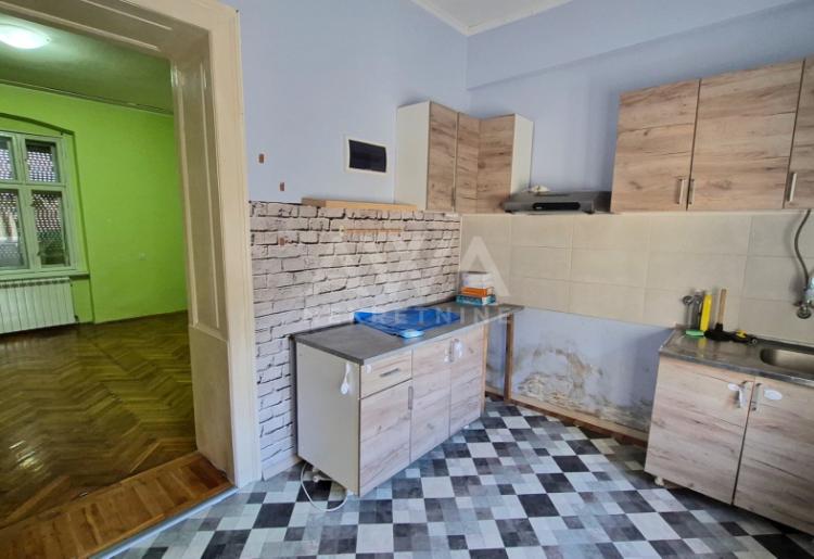 Prodaja kuće Crvenka – prizemna kuća 197m², plac 872m², opština Kula 