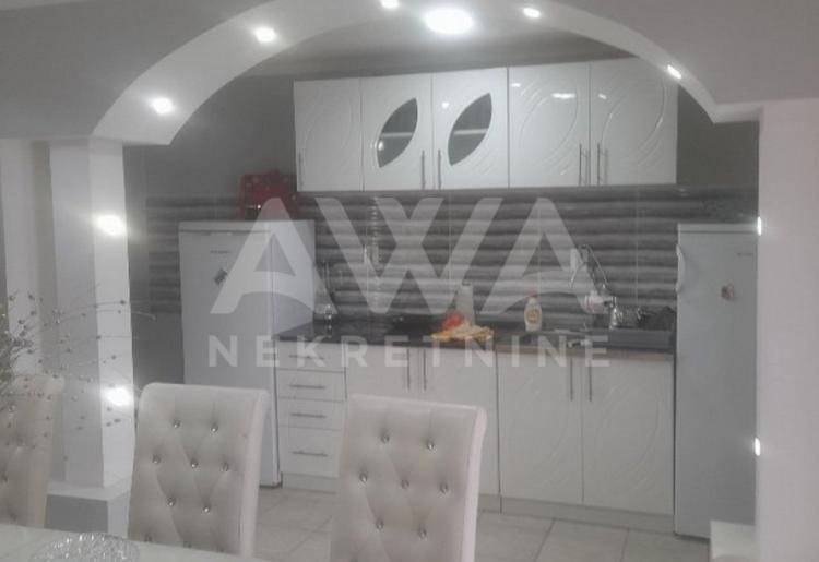 Na prodaju renovirana prizemna kuća u Doroslovu | 129 m² | Plac 1.158 m²