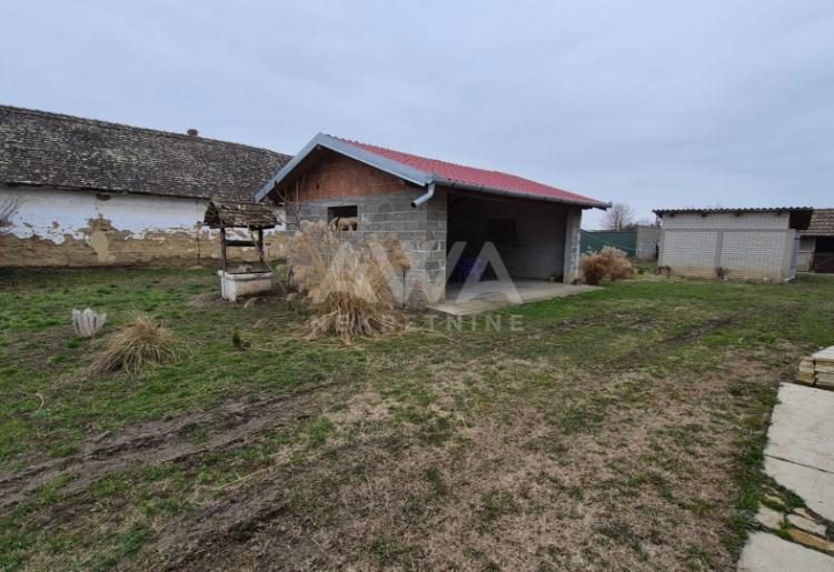 Na prodaju renovirana prizemna kuća u Doroslovu | 129 m² | Plac 1.158 m²