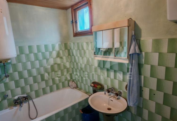 Na prodaju kuća u Bogojevu – 120 m², plac 15 ari