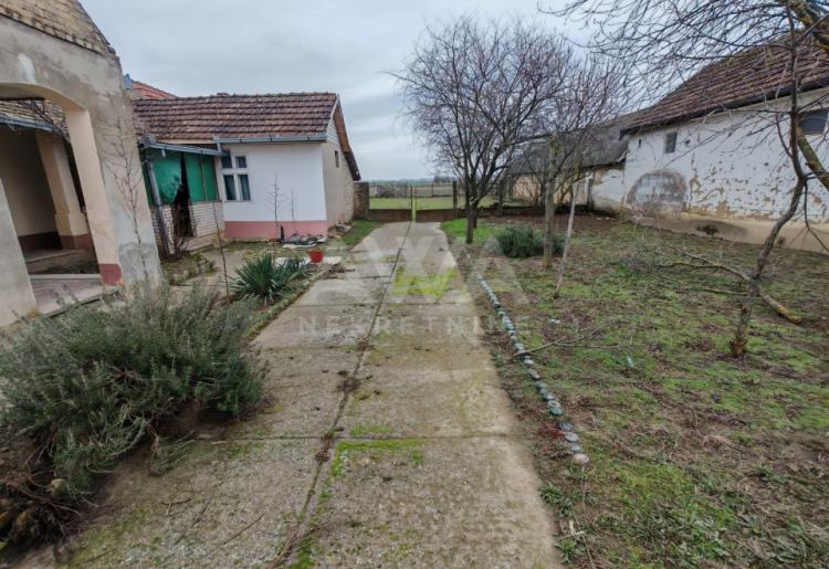 Na prodaju kuća u Bogojevu – 120 m², plac 15 ari