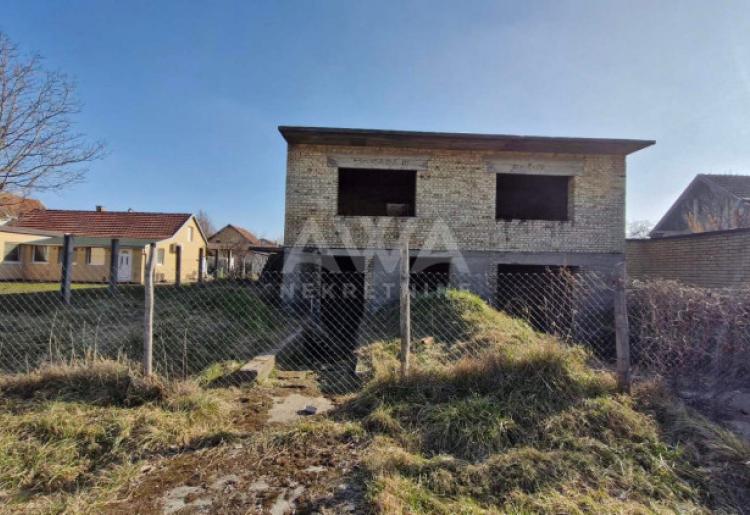 Kuća u izgradnji u Somboru – Gornja Varoš | 148 m² | Plac 640 m²