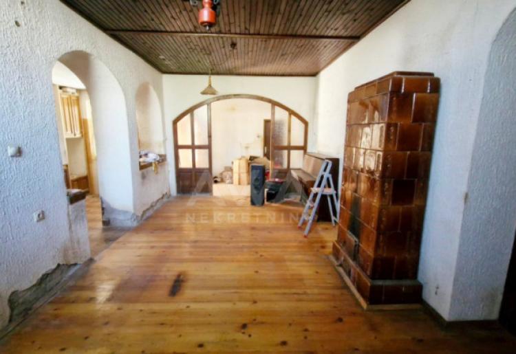 Sombor, centar – kuća 263m² sa 3 stambene celine