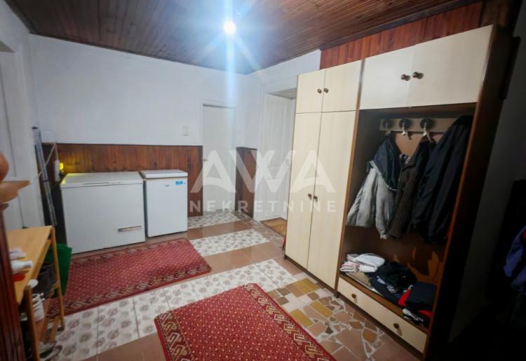 Na prodaju prizemna kuća u Kljajićevu – 160 m², plac 9 ari