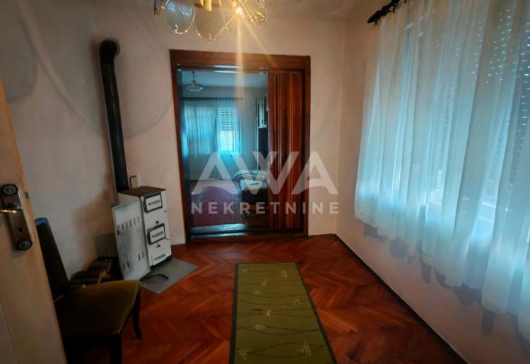 Na prodaju prizemna kuća u Kljajićevu – 160 m², plac 9 ari