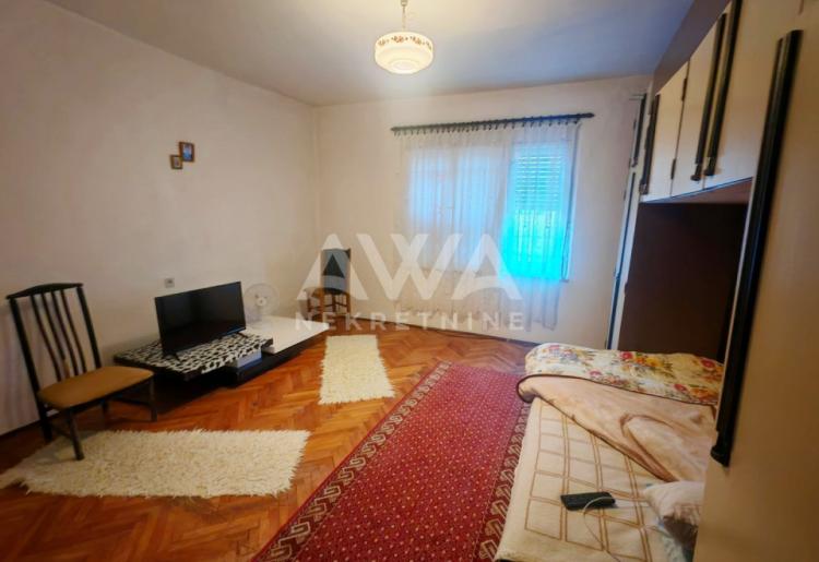 Na prodaju prizemna kuća u Kljajićevu – 160 m², plac 9 ari