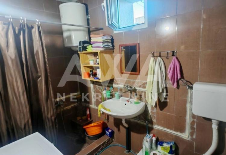 Na prodaju prizemna kuća u Kljajićevu – 160 m², plac 9 ari