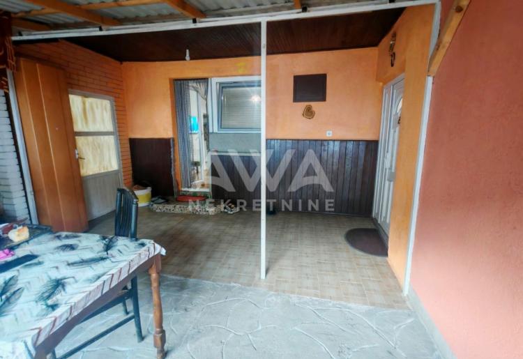 Na prodaju prizemna kuća u Kljajićevu – 160 m², plac 9 ari