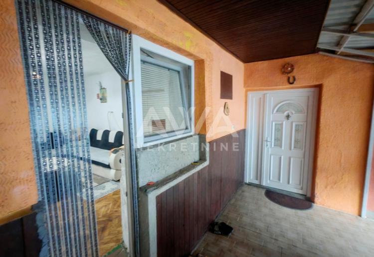 Na prodaju prizemna kuća u Kljajićevu – 160 m², plac 9 ari