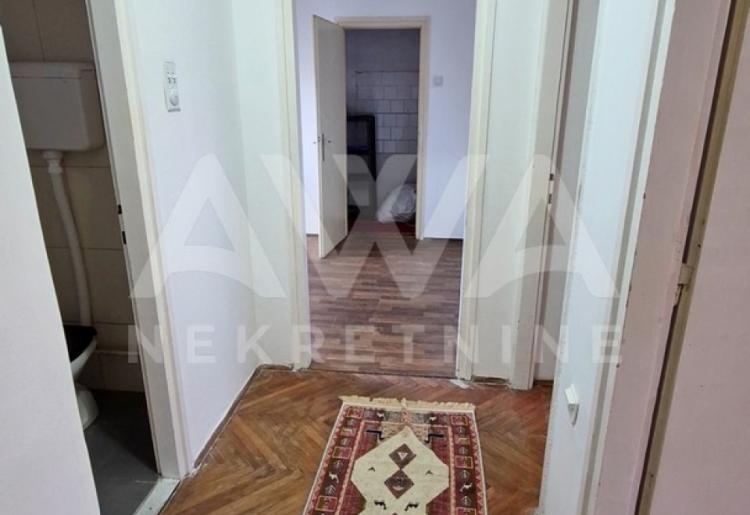 Sombor – stan 57m² u prizemlju, blizu bolnice, sa garažom