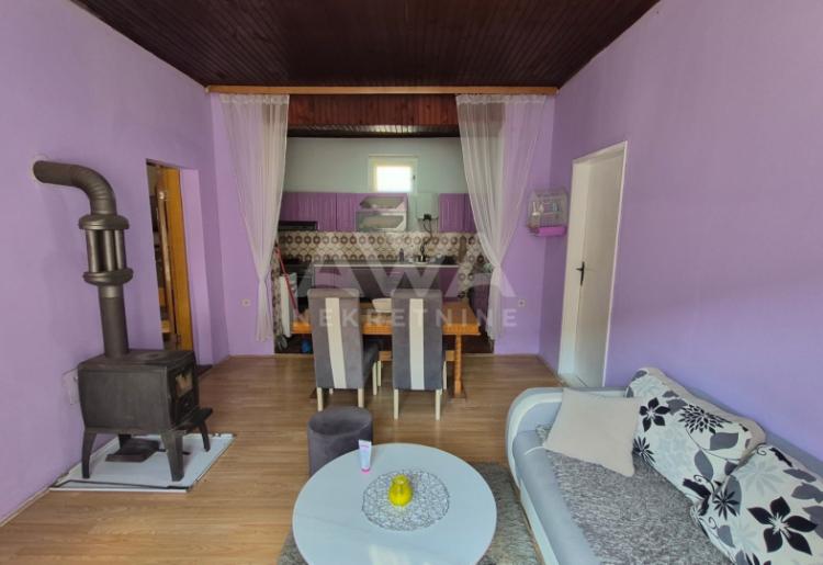 Stapar – kuća sa velikim placem od 3423 m²