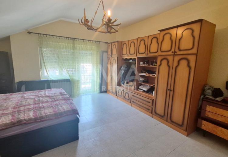 Stambeno-poslovni objekat 1096m²