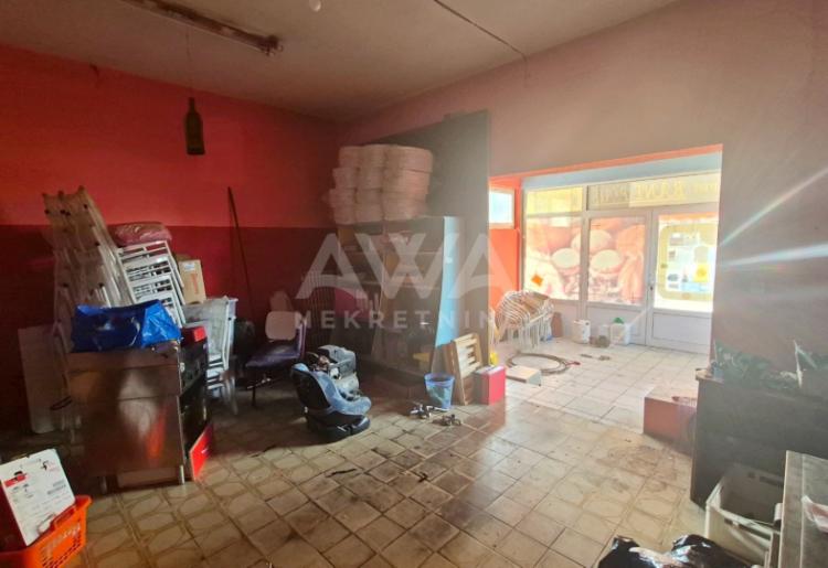 Stambeno-poslovni objekat 1096m²
