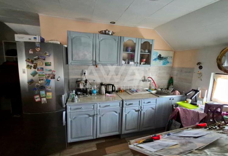 Velika kuća sa tri nivoa i poslovnim prostorom – Odžaci, 324m²