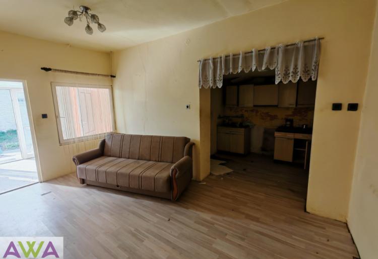 Prizemna kuća 104m² na placu 710m² – Bezdan, započeto renoviranje