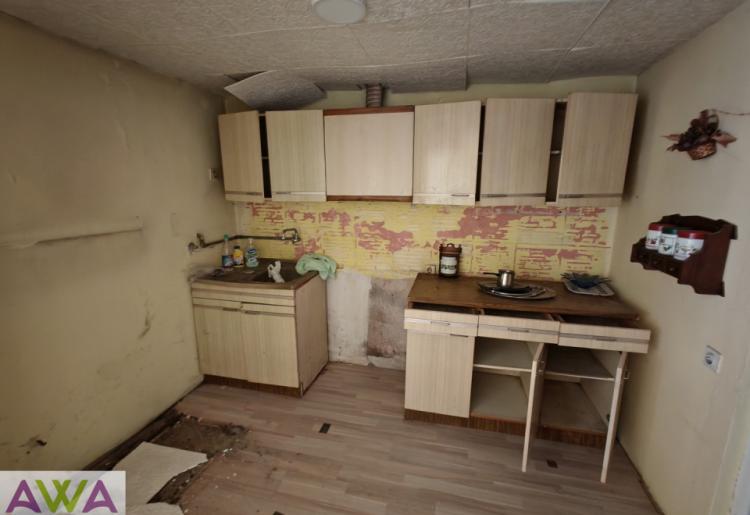 Prizemna kuća 104m² na placu 710m² – Bezdan, započeto renoviranje